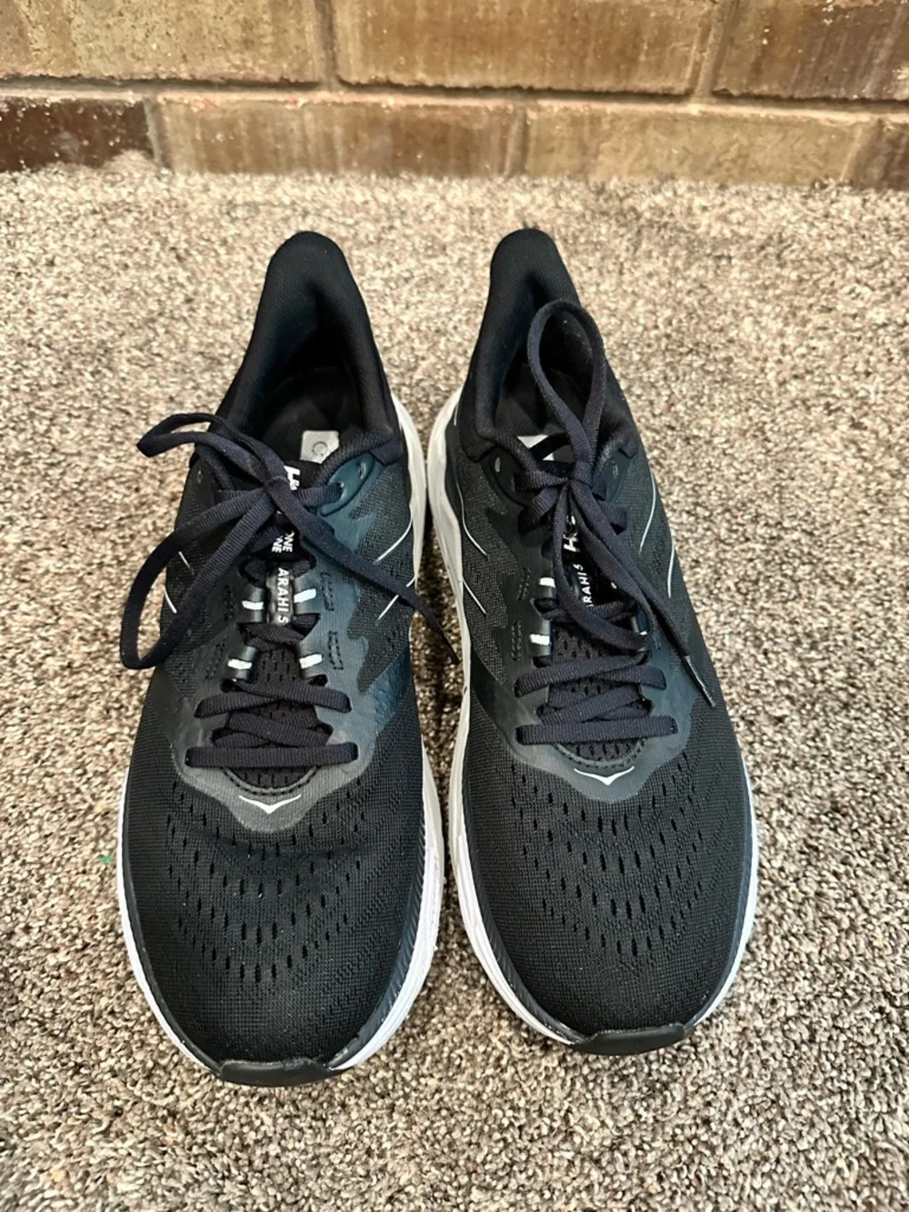 Hoka One One Arahi 5 Women's Running Shoes Black White Size 10 B